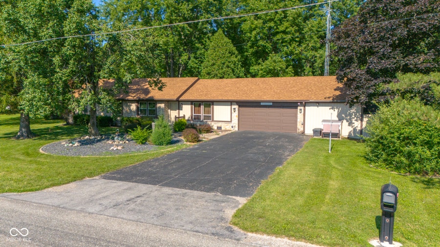 Property photo for 1073 N 350 W, Greenfield, IN