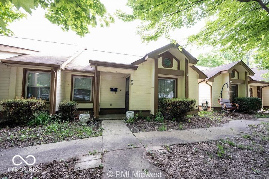 Property photo for 120 E King Avenue, Franklin, IN