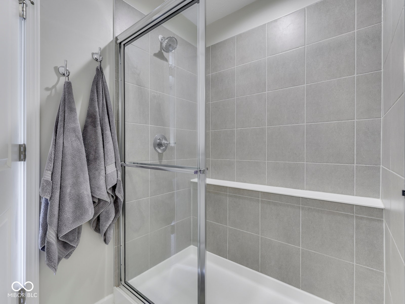 Full walk-in shower