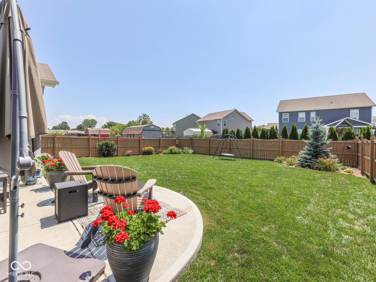 Is that a great view? Fully privacy fenced!