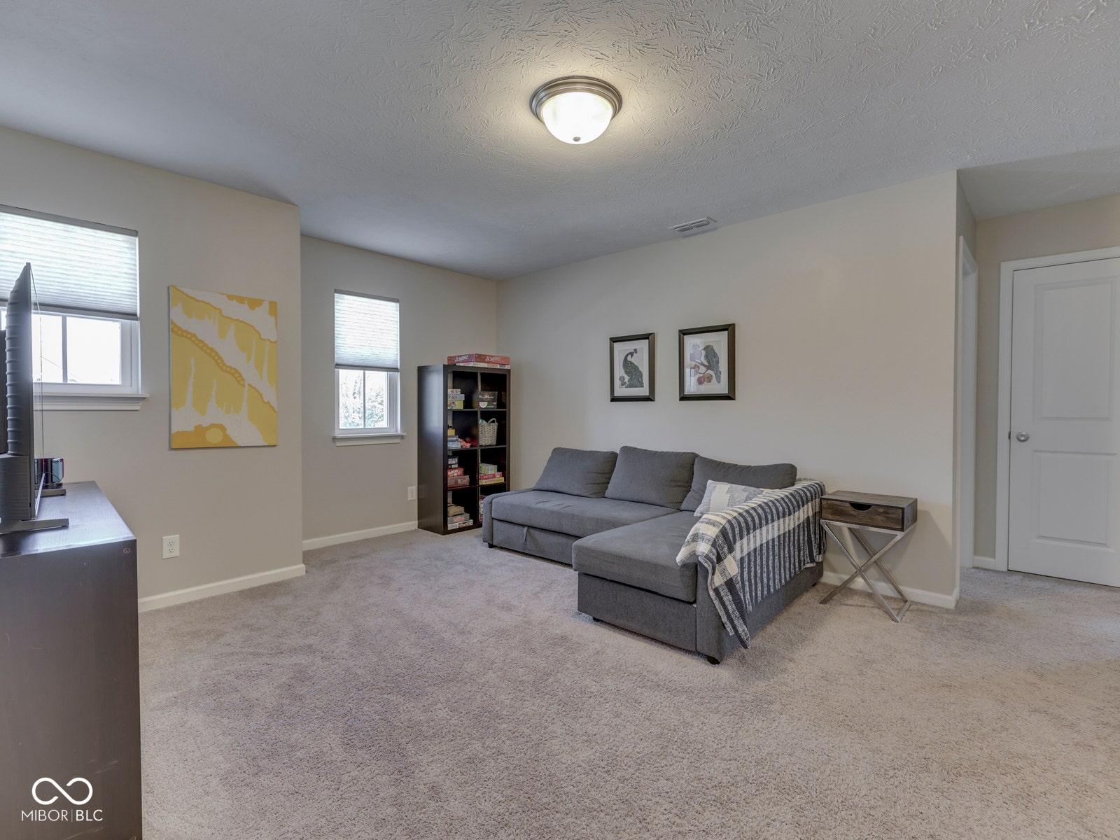 Let's go upstairs!  Great loft w/ natural light!