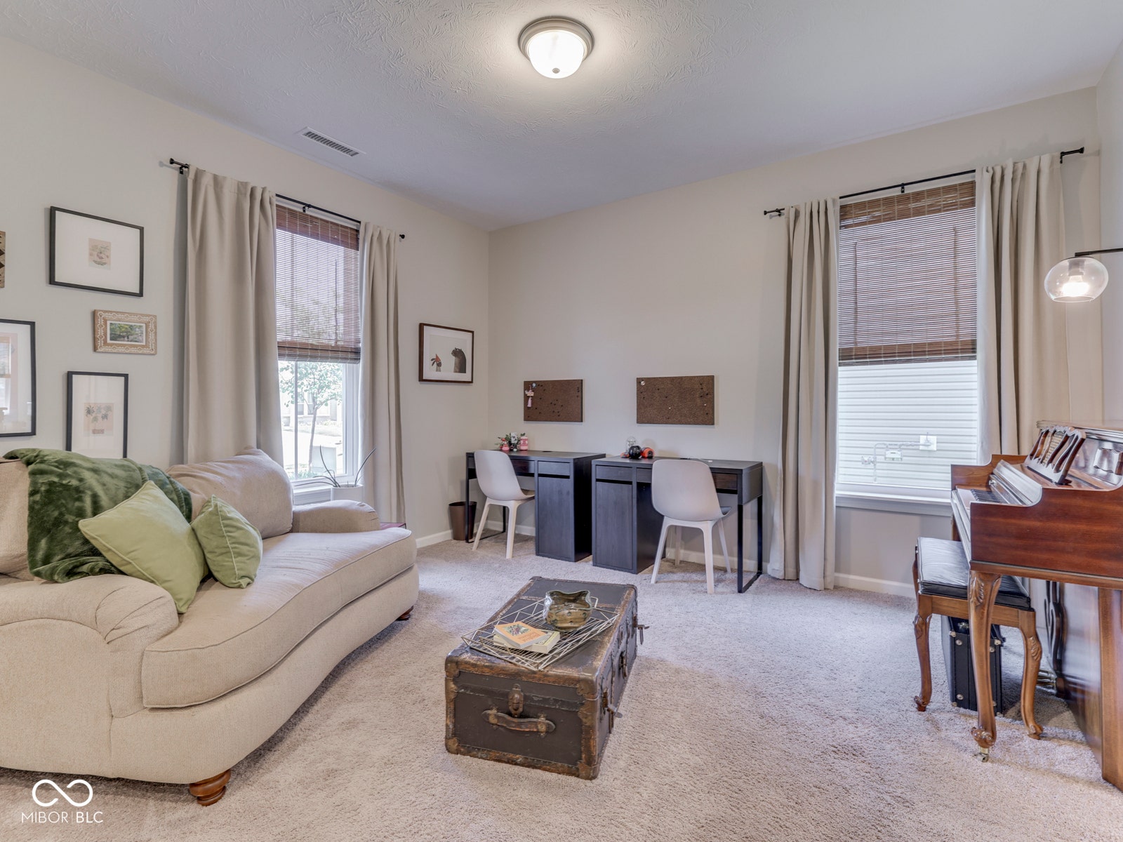 A quiet room, music room or office in this flex space
