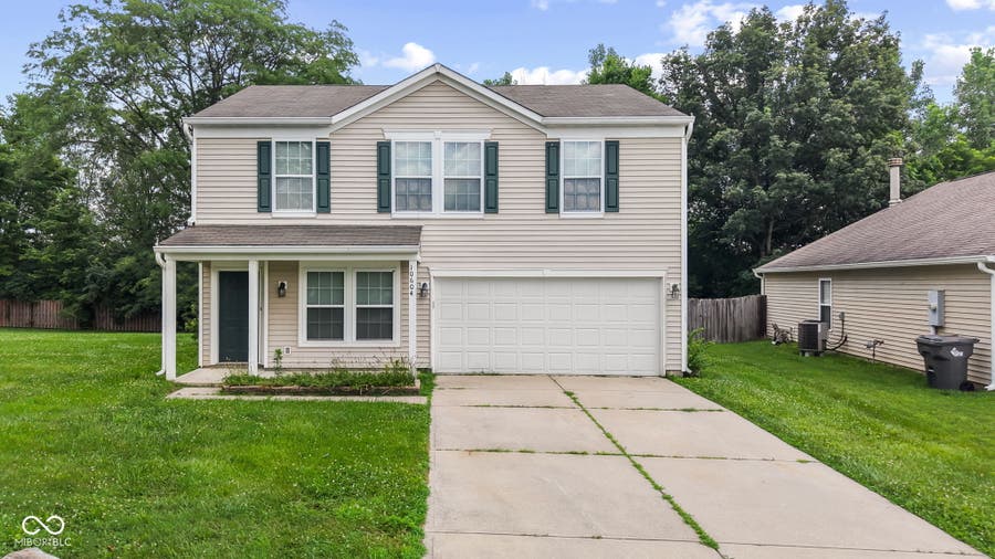 Property photo for 10604 Pavilion Drive, Indianapolis, IN
