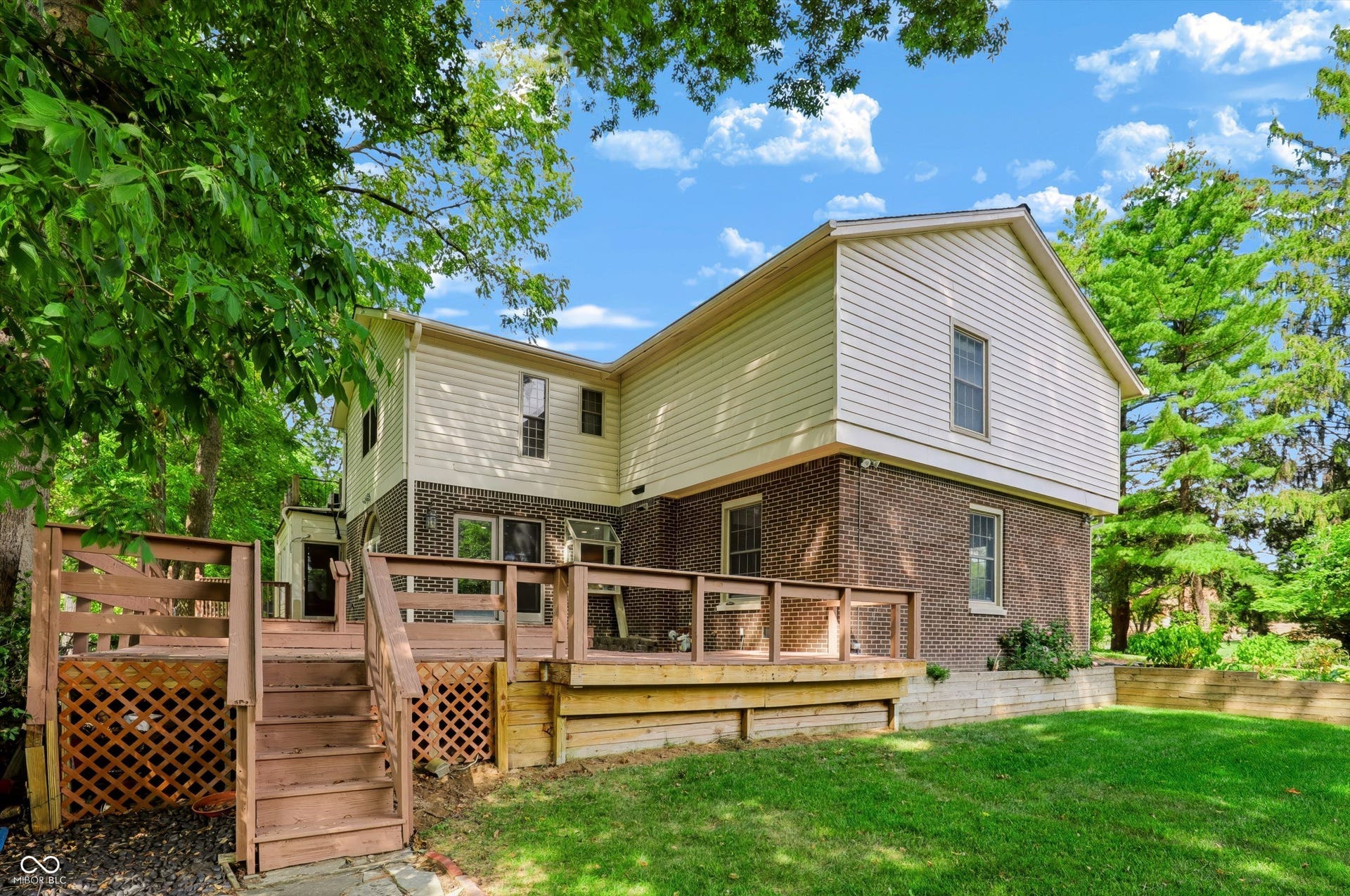 Enjoy the outdoors with multiple deck options