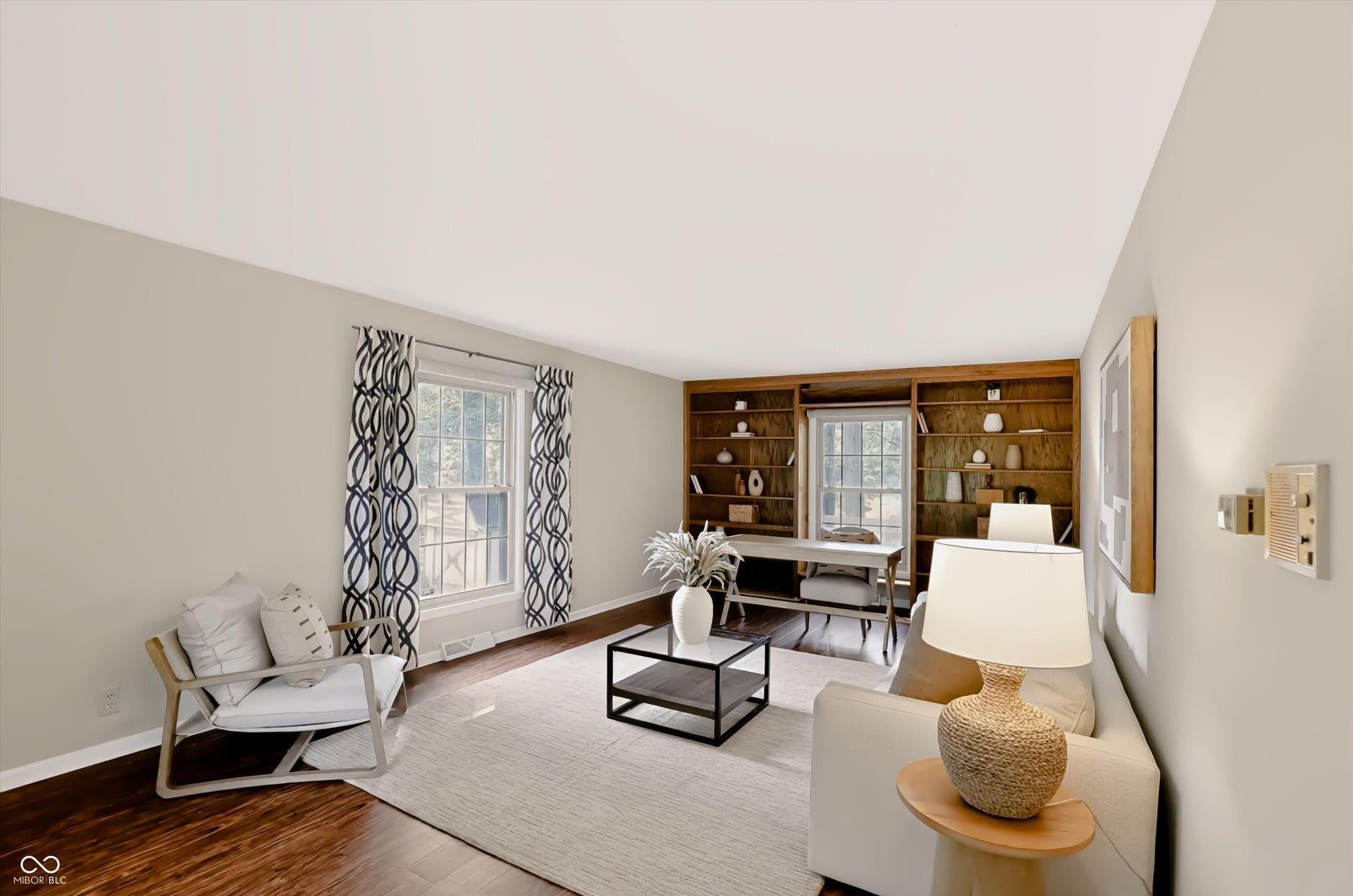 Multi-use Space/Living Room/Office