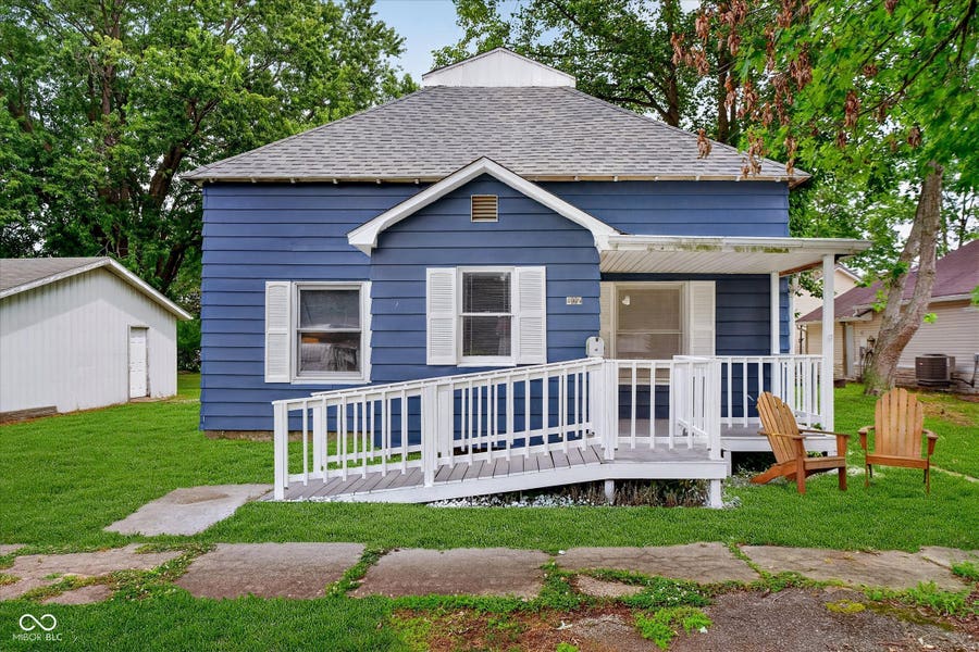Property photo for 607 S Sheridan Avenue, Sheridan, IN