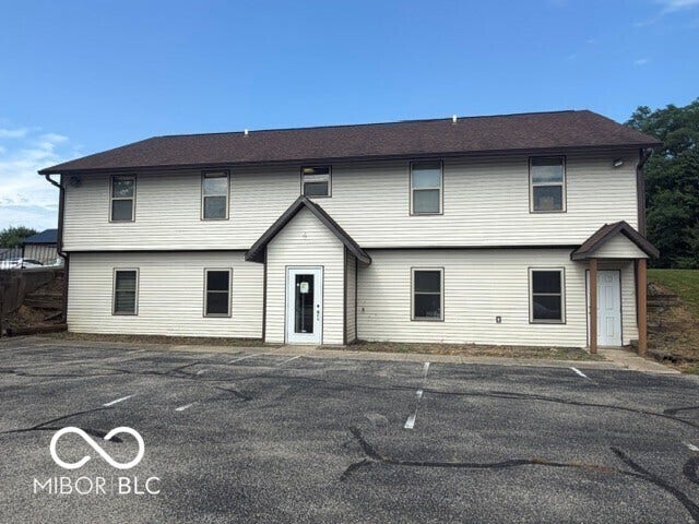Property photo for 977 State Road 46 W, Batesville, IN