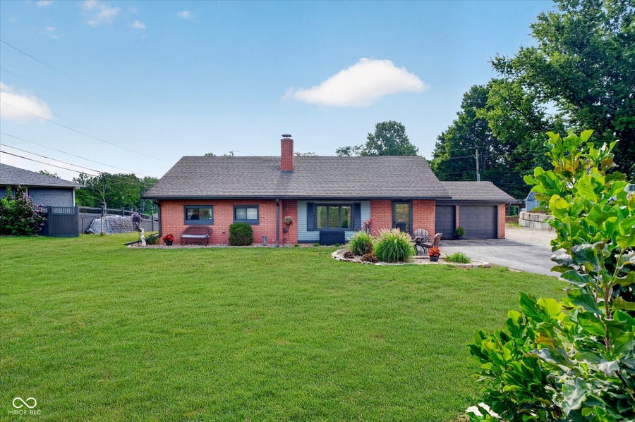 Property photo for 1277 Mount Pleasant East Street, Greenwood, IN