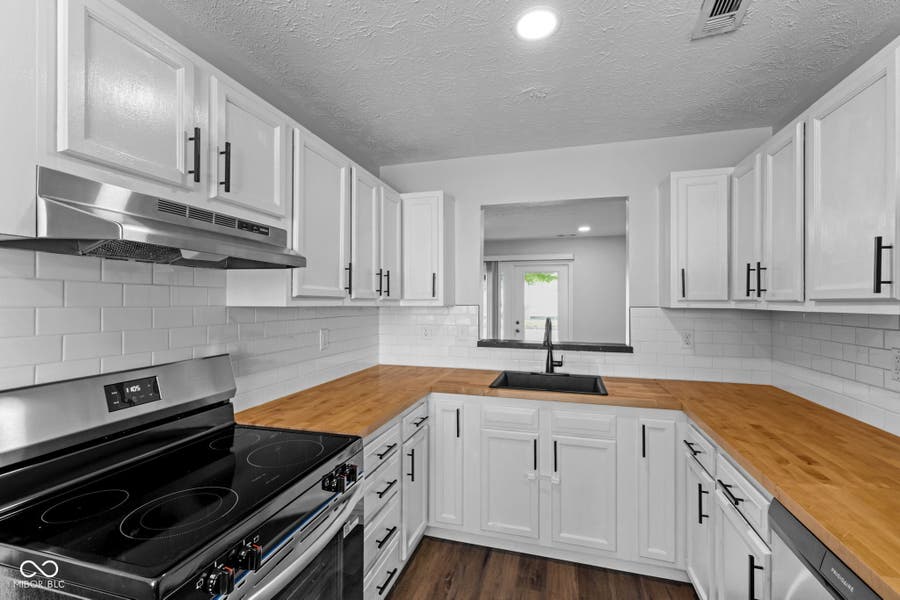 Property photo for 1315 S Senate Avenue, Indianapolis, IN