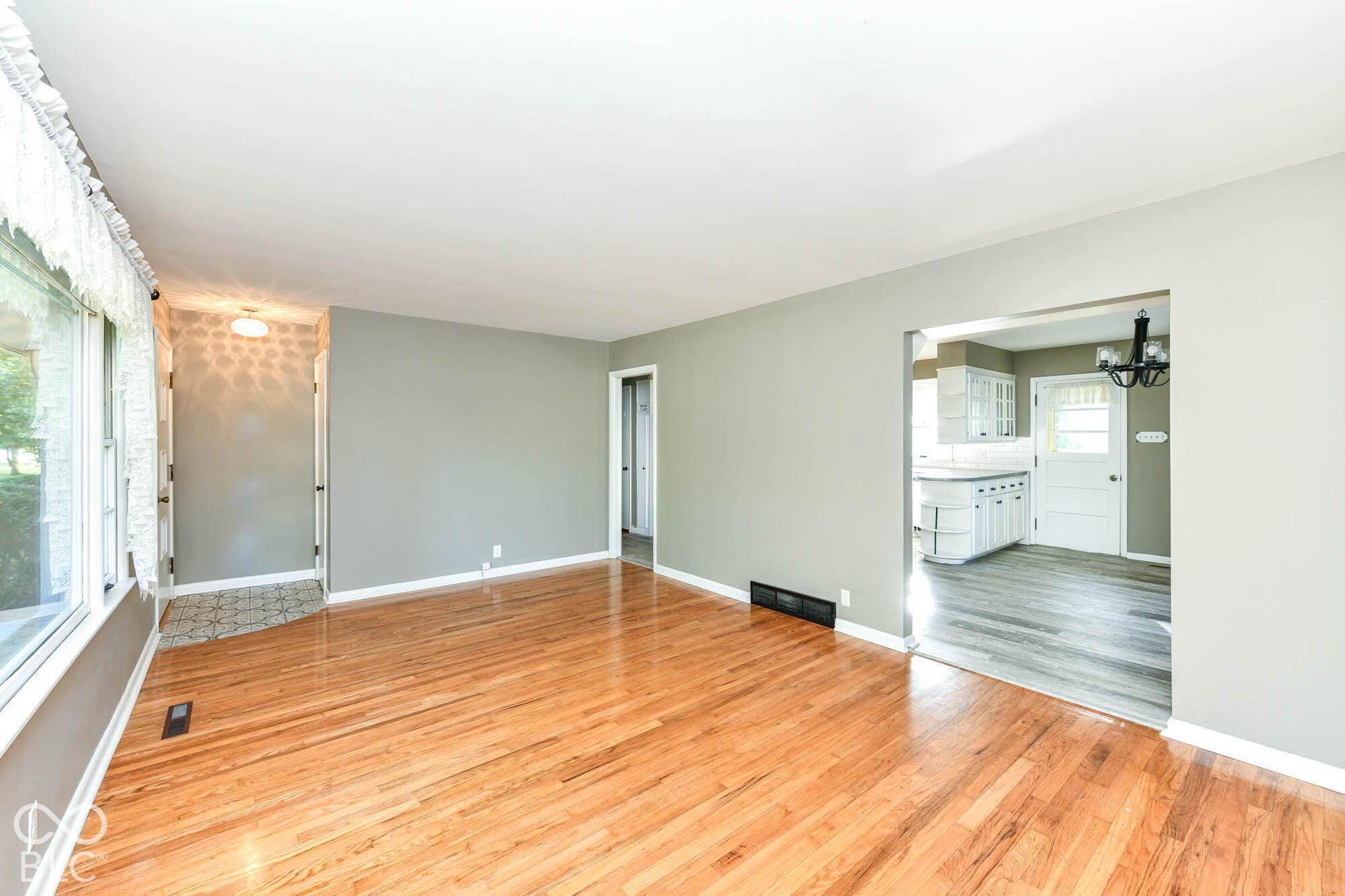 100 Delbrick Lane, Indianapolis, IN 46229 100 Delbrick Lane, Indianapolis, IN 46229
