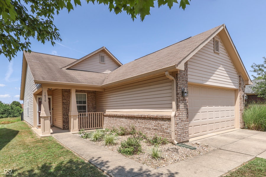 Property photo for 1670 Roundhouse Circle, Greenwood, IN