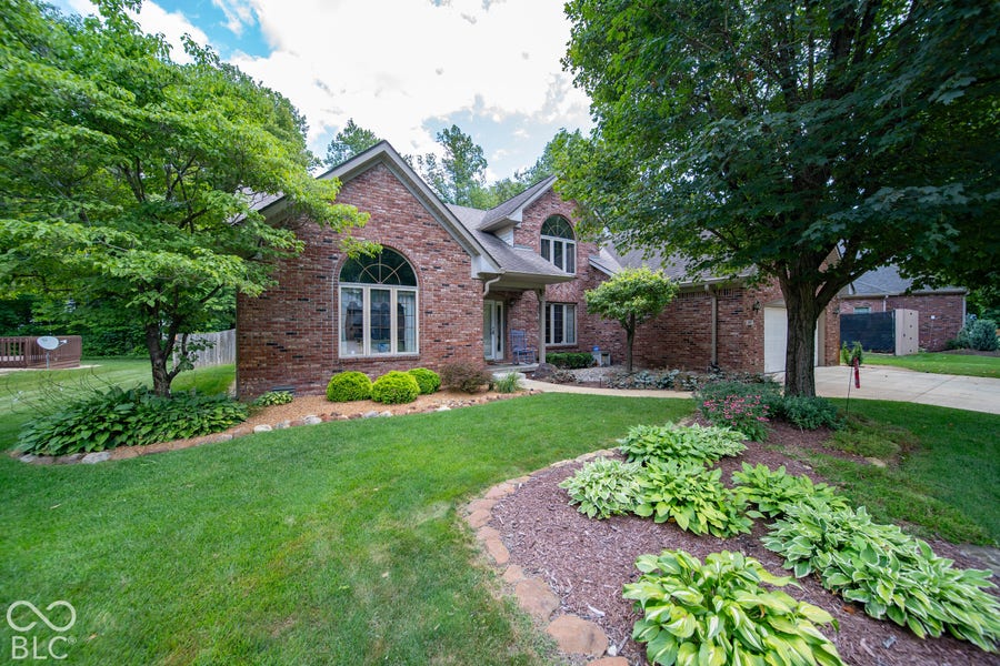 Property photo for 3897 S Woodfield Drive S, New Palestine, IN