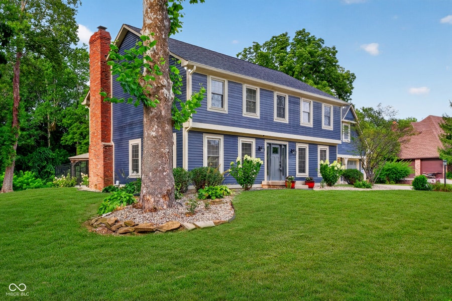 Property photo for 4130 Woodland Streams Drive, Greenwood, IN