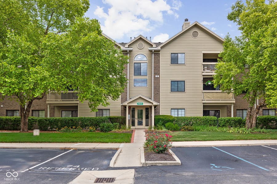 Property photo for 8820 Yardley Court, Indianapolis, IN