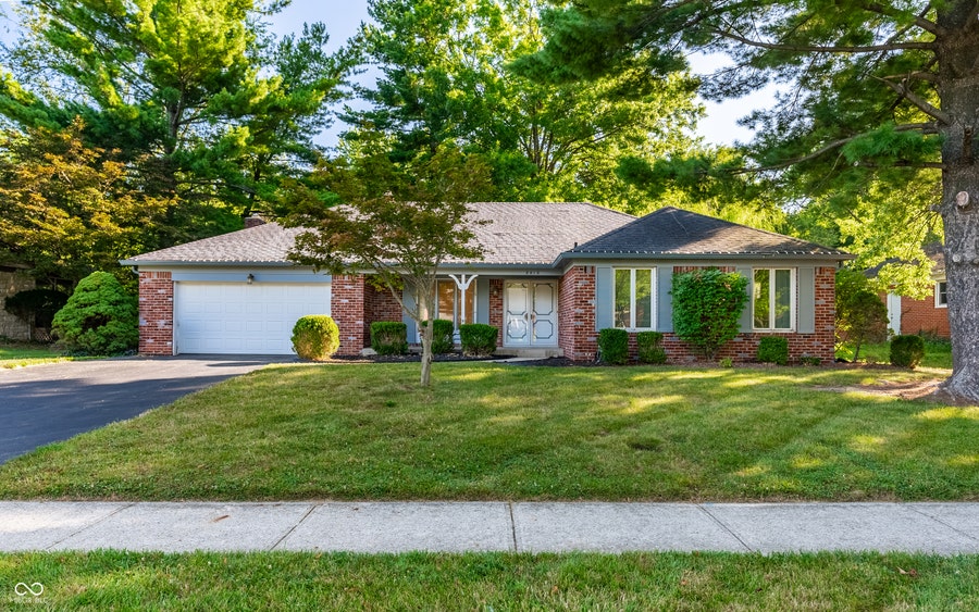Property photo for 8410 Chapel Glen Drive, Indianapolis, IN
