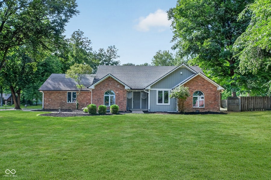 Property photo for 1633 Mace Drive, Indianapolis, IN