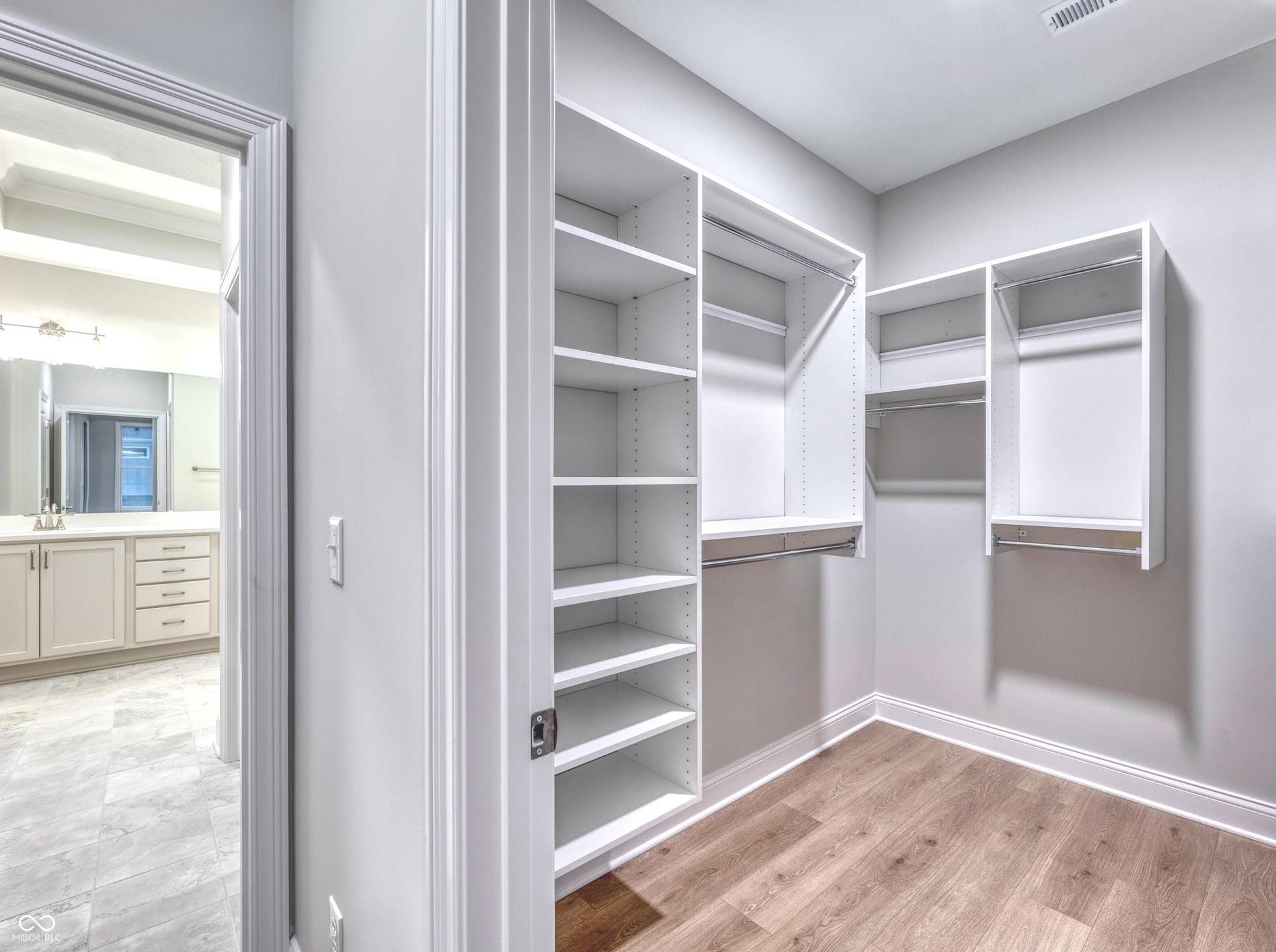 Walk In Closets