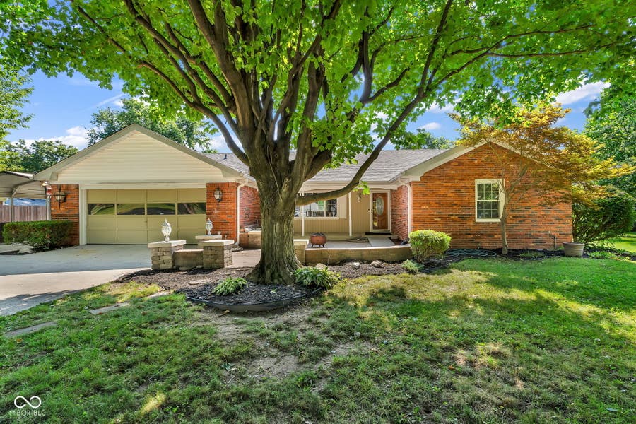Property photo for 439 Lindsay Court, Indianapolis, IN