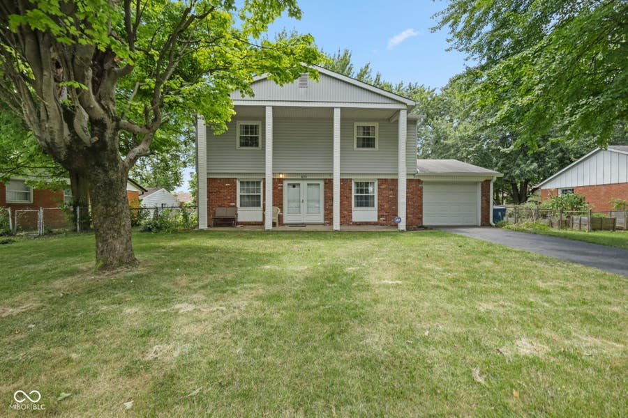 Property photo for 10211 Heather Hills Road, Indianapolis, IN
