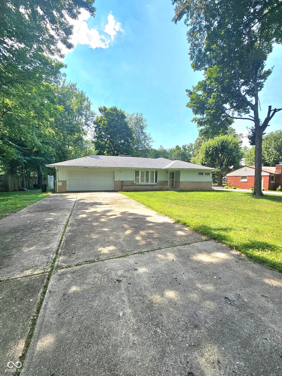Property photo for 7440 Griffith Road, Indianapolis, IN