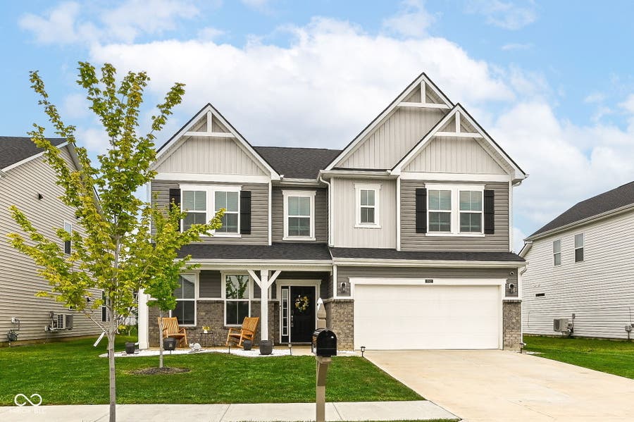 Property photo for 8902 Howlett Lane, Indianapolis, IN