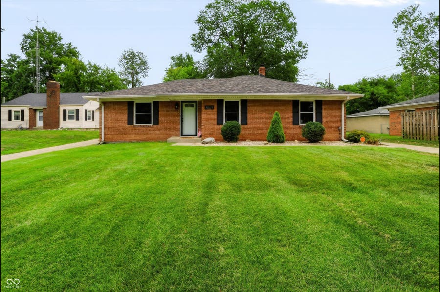 Property photo for 6833 E Pleasant Run Parkway South Drive, Indianapolis, IN