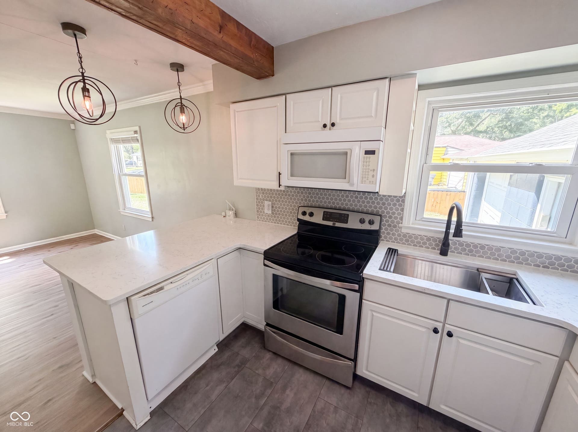 2308 E 69th Street, Indianapolis, IN 46220 2308 E 69th Street, Indianapolis, IN 46220