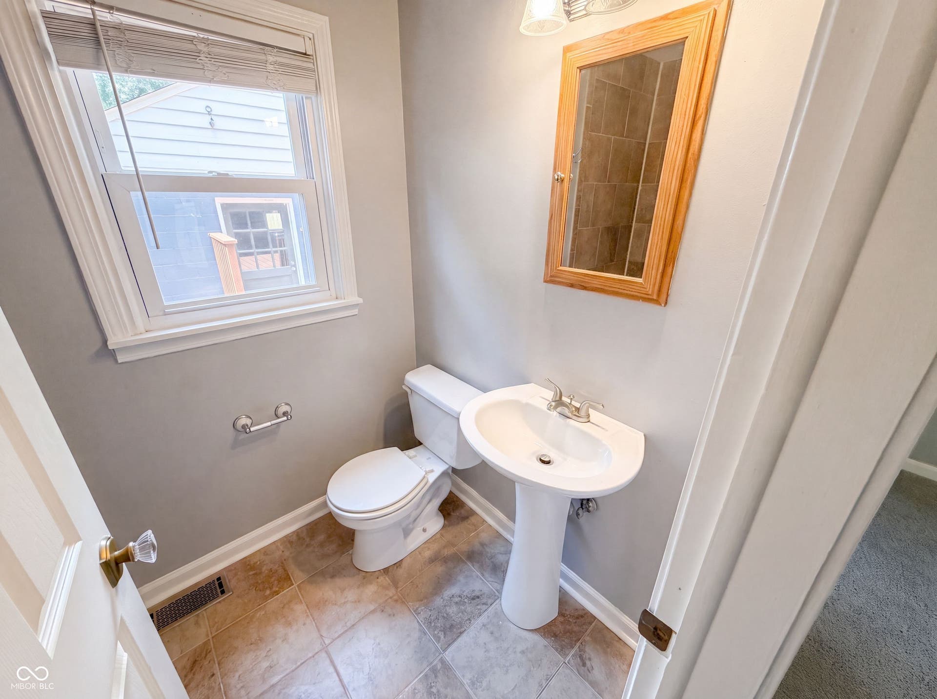 2308 E 69th Street, Indianapolis, IN 46220 2308 E 69th Street, Indianapolis, IN 46220