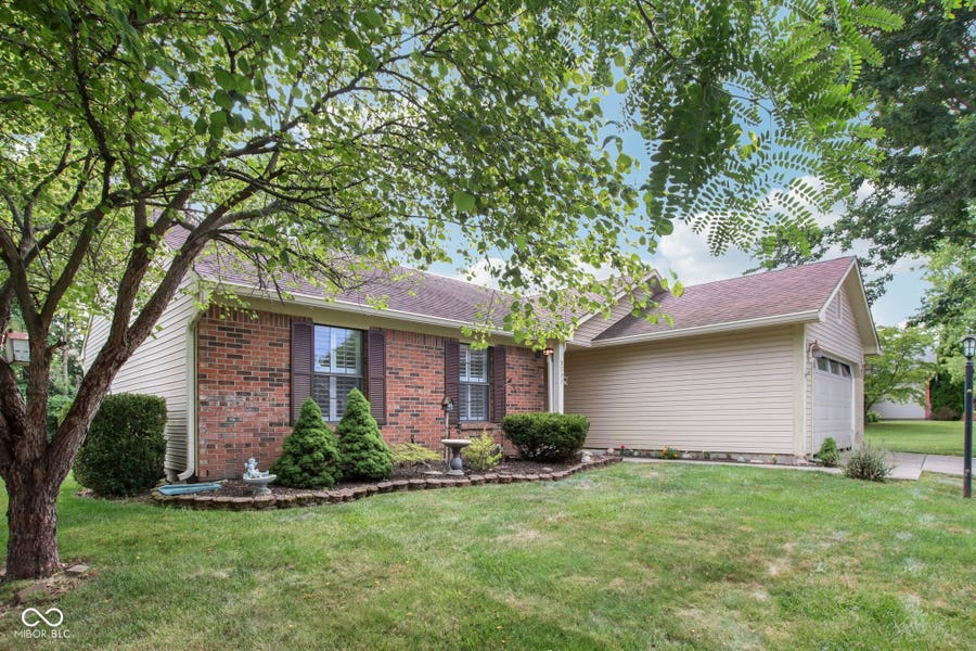 Property photo for 5733 Pine Knoll Boulevard, Noblesville, IN