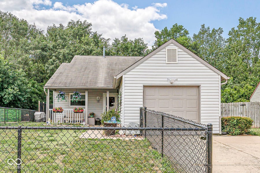 Property photo for 4047 Harmony Lane, Indianapolis, IN