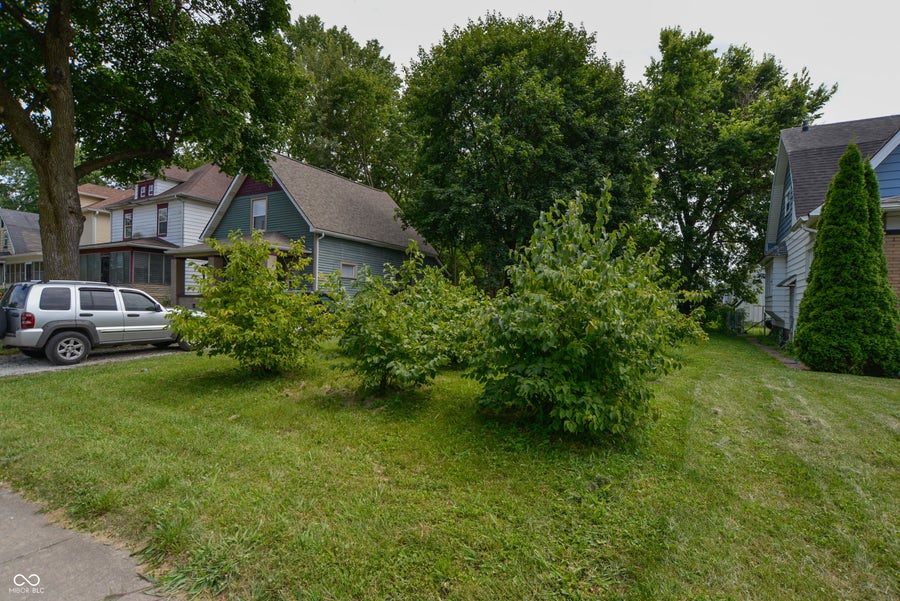 Property photo for 947 W 34th Street, Indianapolis, IN