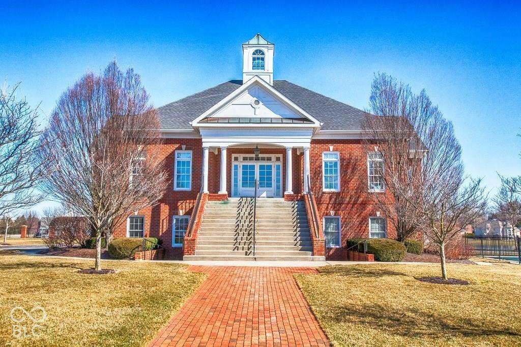 8156 Heyward Drive, Indianapolis, IN 46250