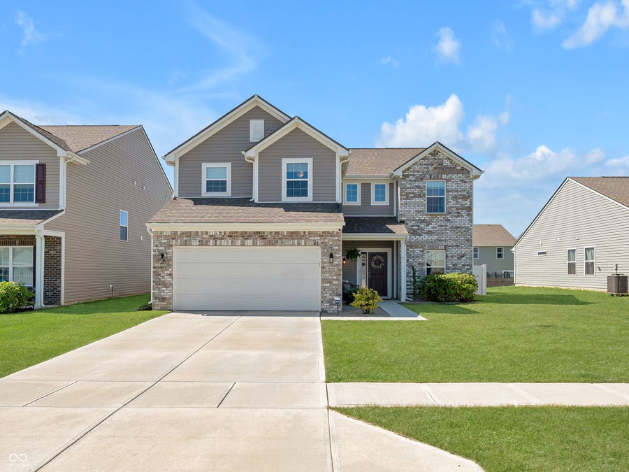Property photo for 11603 Brookwood Trace Lane, Indianapolis, IN