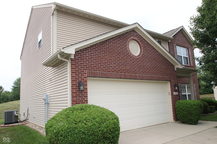 Property photo for 12536 Schoolhouse Road, Fishers, IN