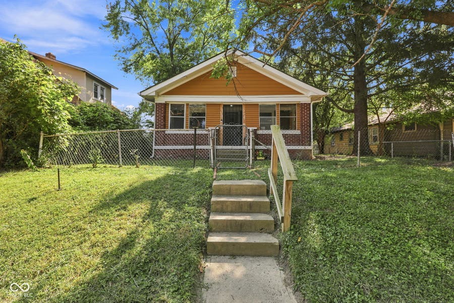 Property photo for 415 S Arlington Avenue, Indianapolis, IN
