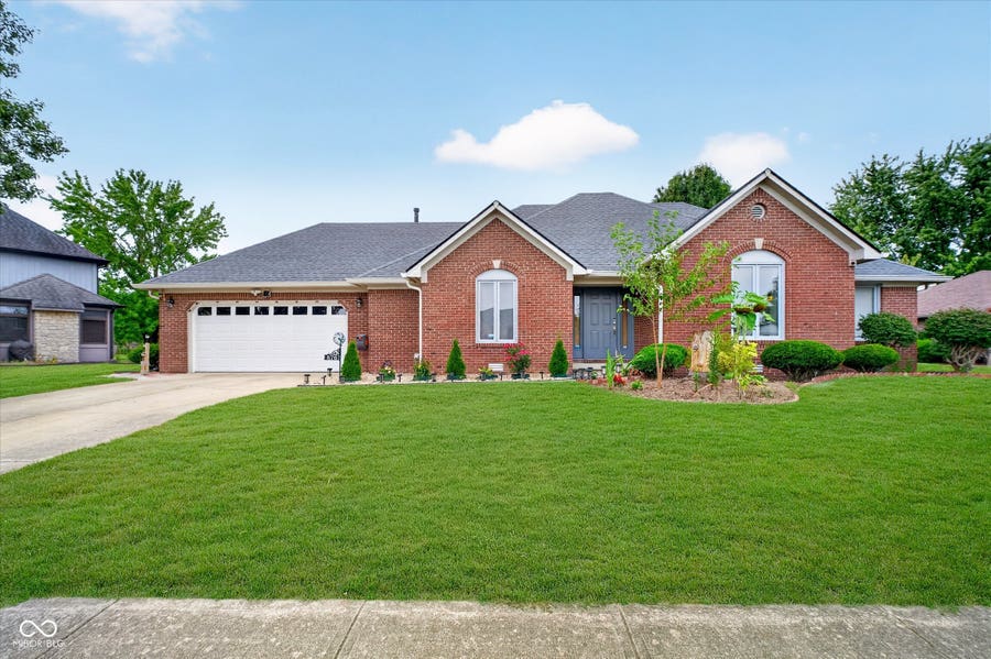 Property photo for 876 Bayside, Greenwood, IN