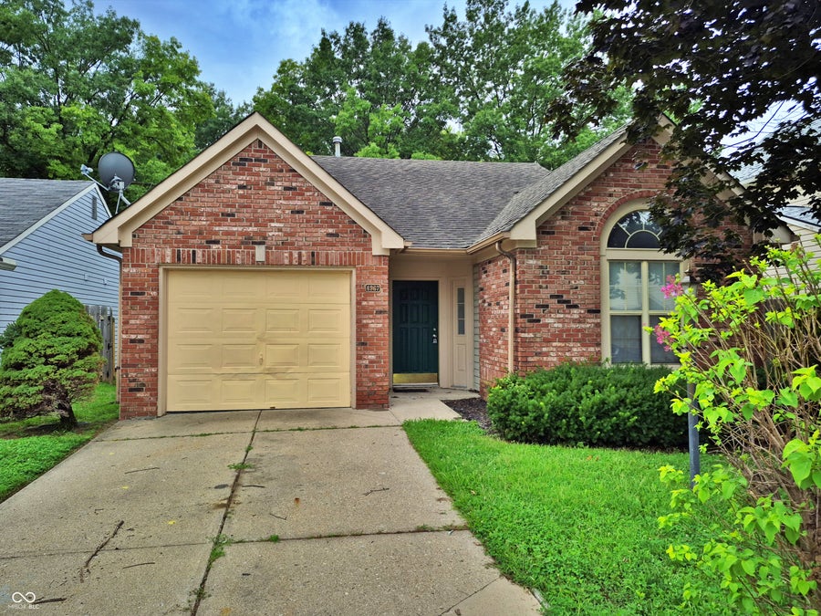 Property photo for 4967 Peony Place, Indianapolis, IN