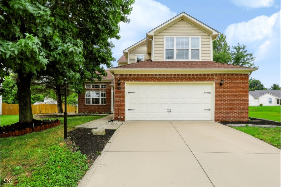 Property photo for 752 Speedway Woods Drive, Indianapolis, IN