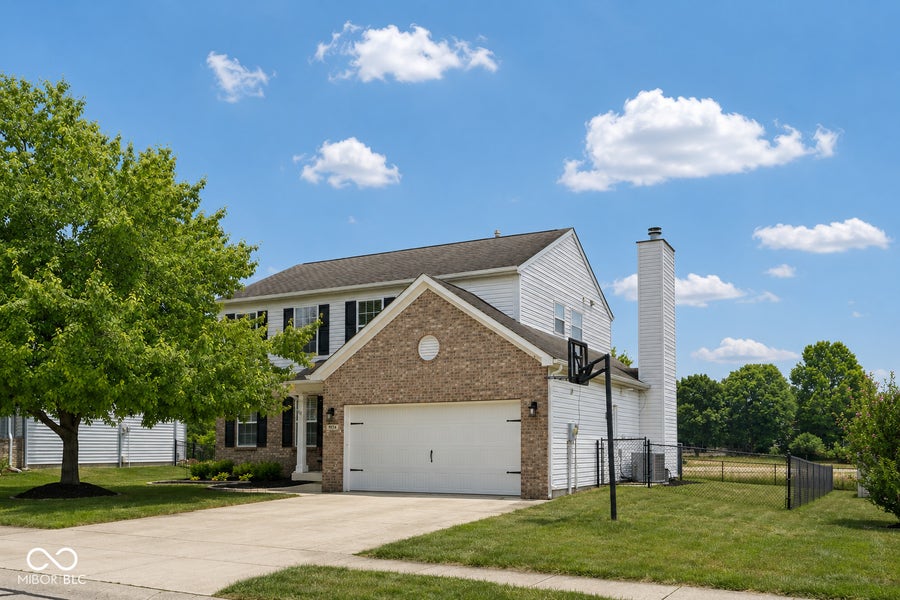 Property photo for 7974 Cobblesprings Drive, Avon, IN