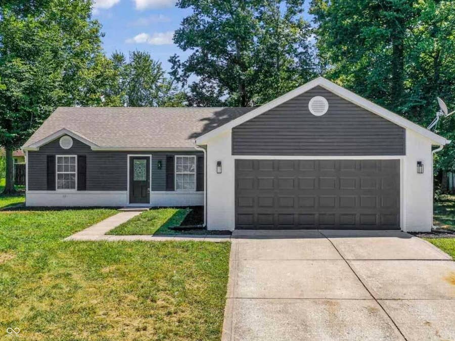 Property photo for 11418 Cherry Lake Circle, Indianapolis, IN