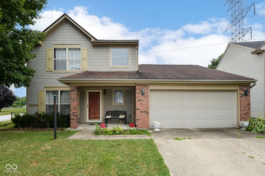 Property photo for 7901 Oakdale Lane, Indianapolis, IN