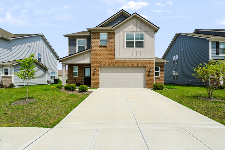 Property photo for 1240 Patens Drive, Greenwood, IN
