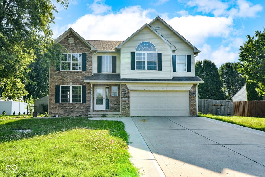 Property photo for 567 West Street, Whiteland, IN