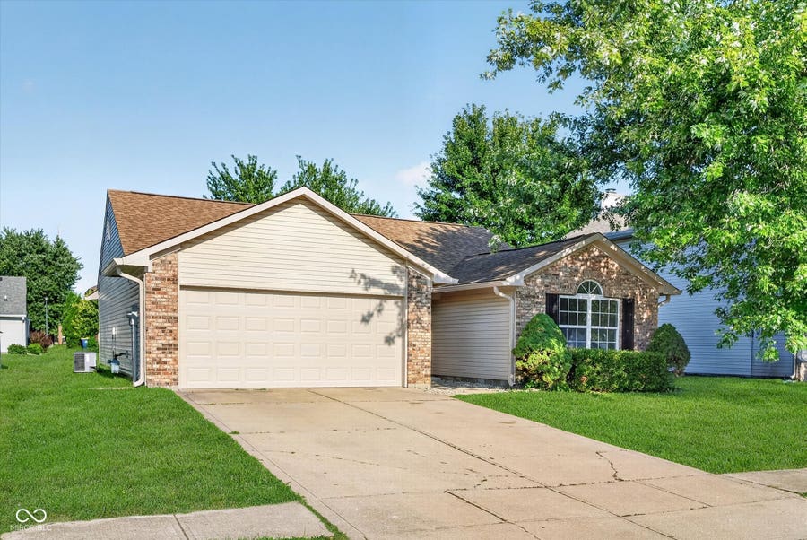 Property photo for 13083 N Sterling Commons, Fishers, IN