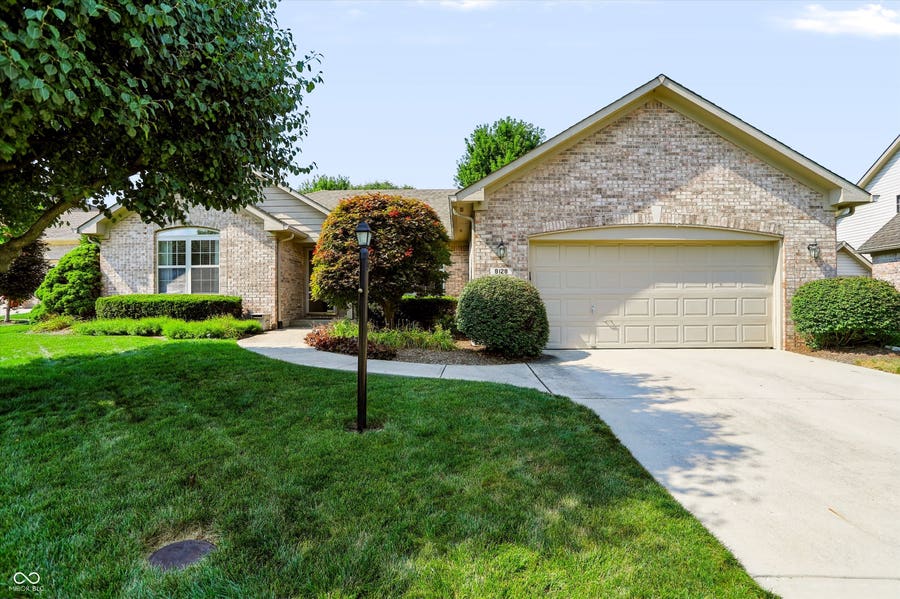 Property photo for 8128 Meadow Bend Drive, Indianapolis, IN