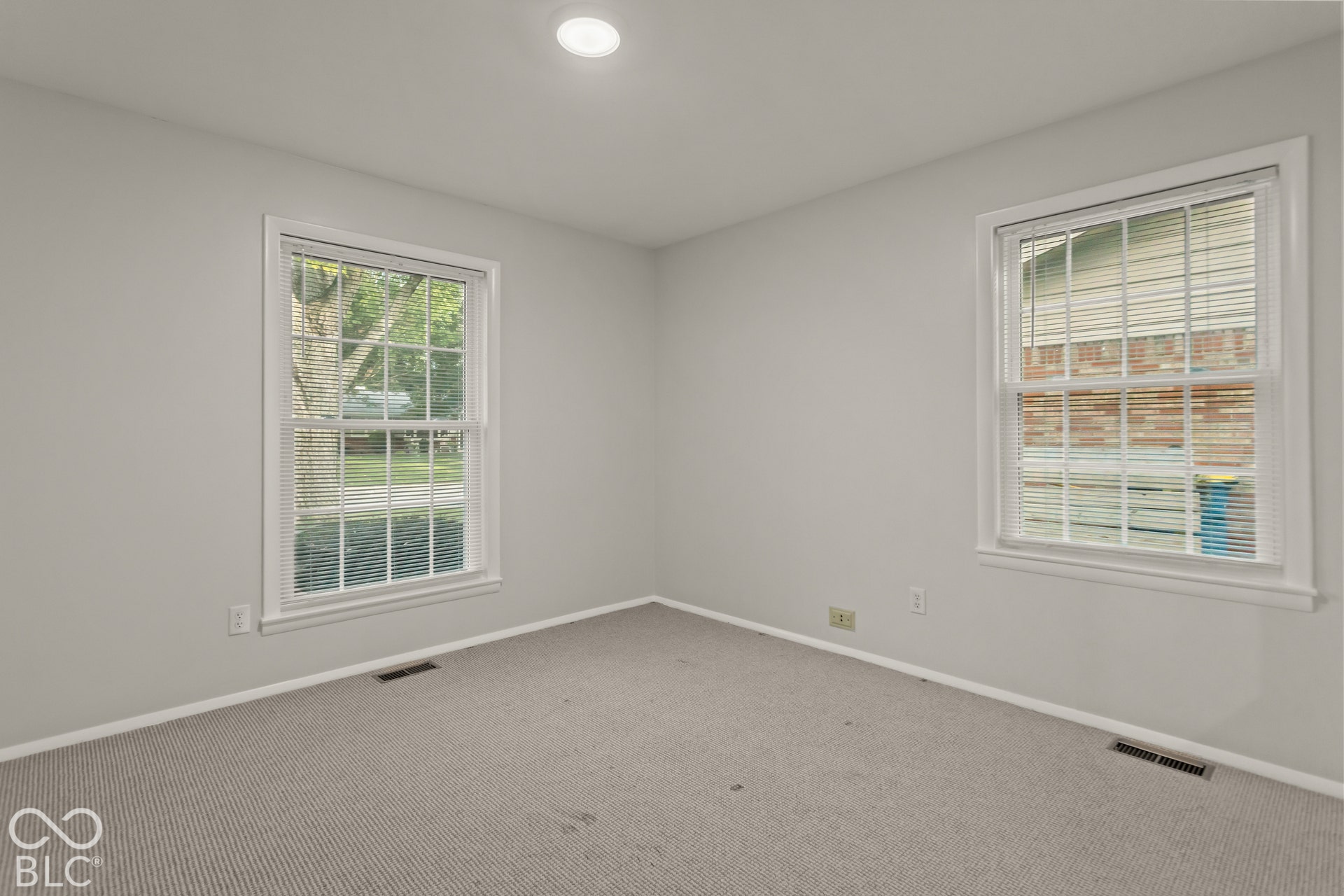Light gray carpet flooring