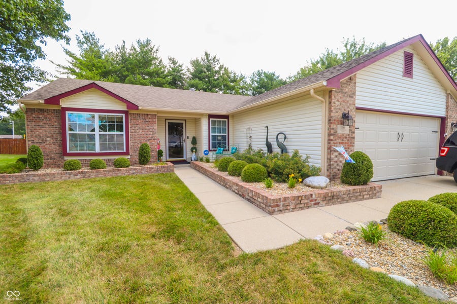 Property photo for 2307 Whitecliff Drive, Indianapolis, IN
