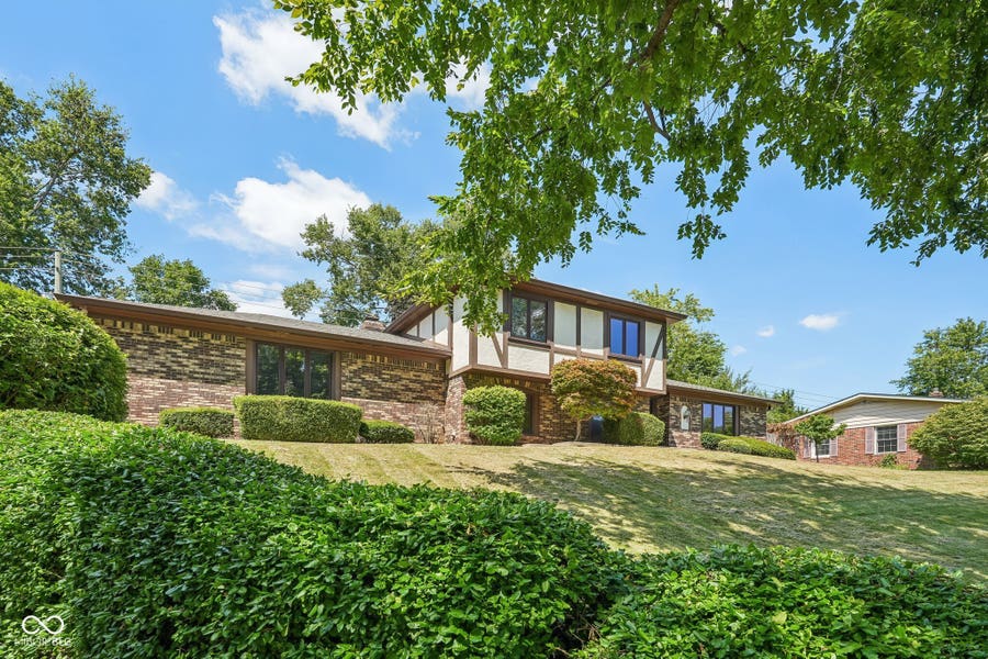 Property photo for 104 E Brunswick Avenue, Indianapolis, IN