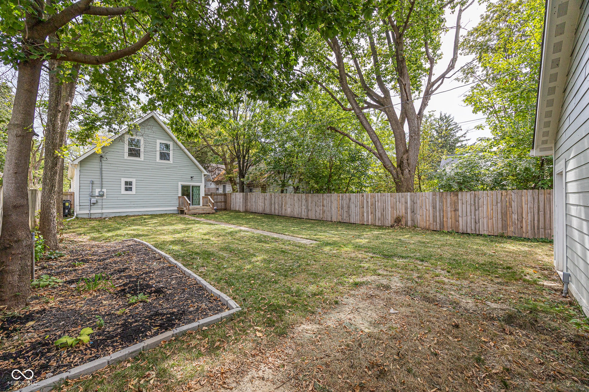 806 N Tacoma Avenue, Indianapolis, IN 46201