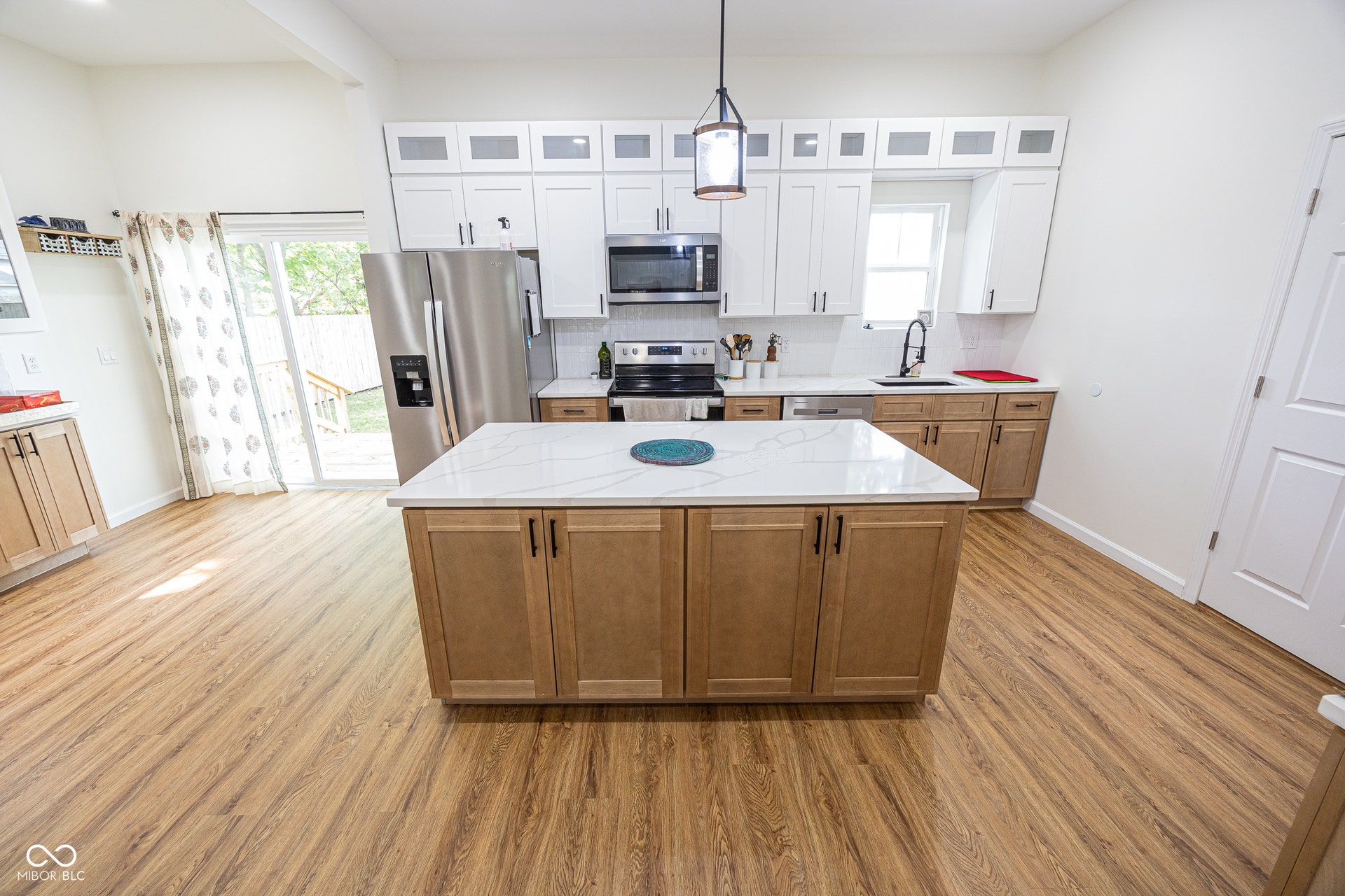 806 N Tacoma Avenue, Indianapolis, IN 46201